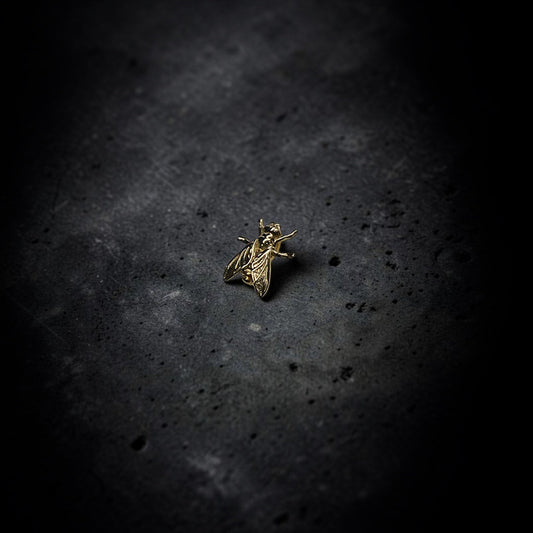 Tawapa Fly Pin - Time & Triumph